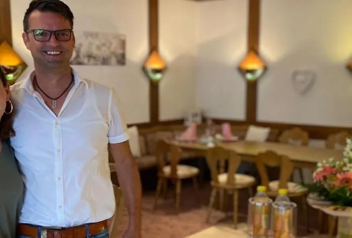 Zum Ochsenwirt 3* 哈伦贝格